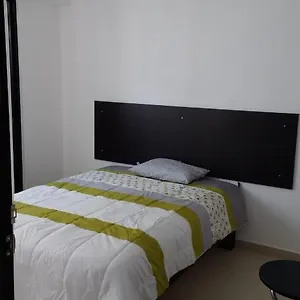 Guest house Casa Zona Iteso, Expo, Plaza Del Sol, 4 8 Huespedes / Compartida